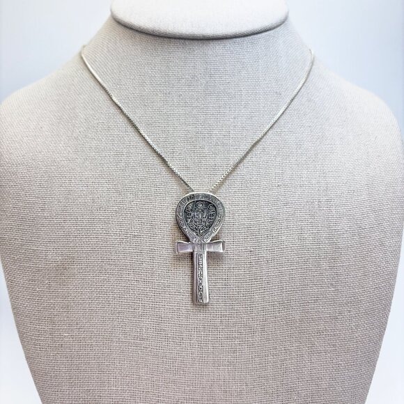 Sterling Silver 925 Egyptian Ankh Pendant Necklace Spring Ring Size 18" Length - Picture 1 of 16